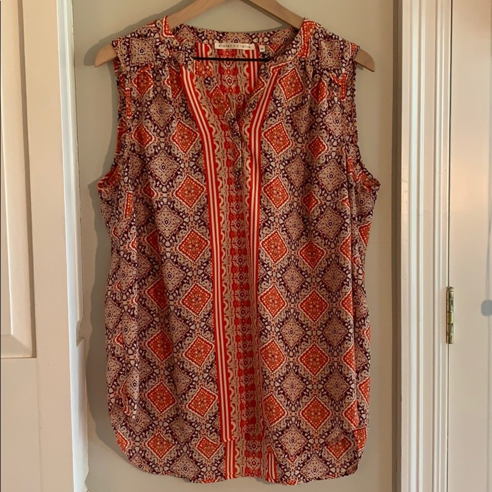 Violet + Claire Sleeveless Blouse/shell